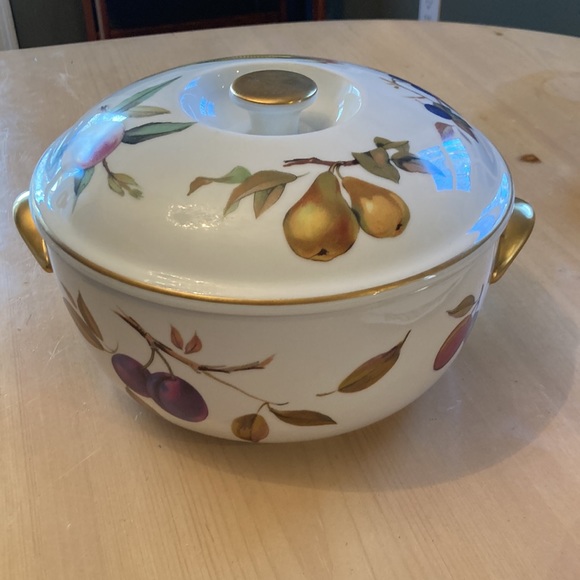 Royal Worcester Evesham Casserole Dish - Picture 2 of 5